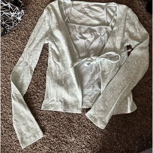 Arizona long sleeve, top Tie  front closure